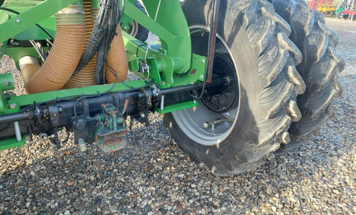 Precision sowing machine Amazone EDX 9000-TC MED GPS: picture 11