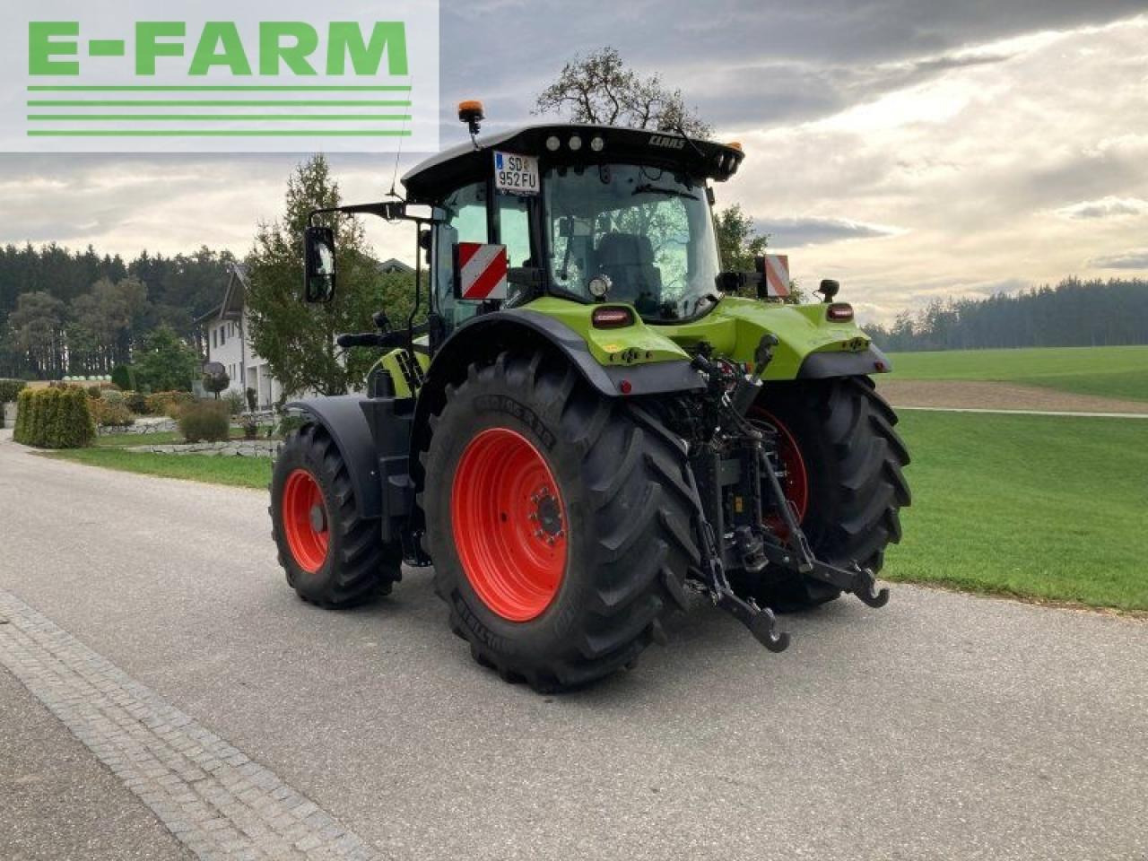 Farm tractor CLAAS arion 550 cmatic: picture 8