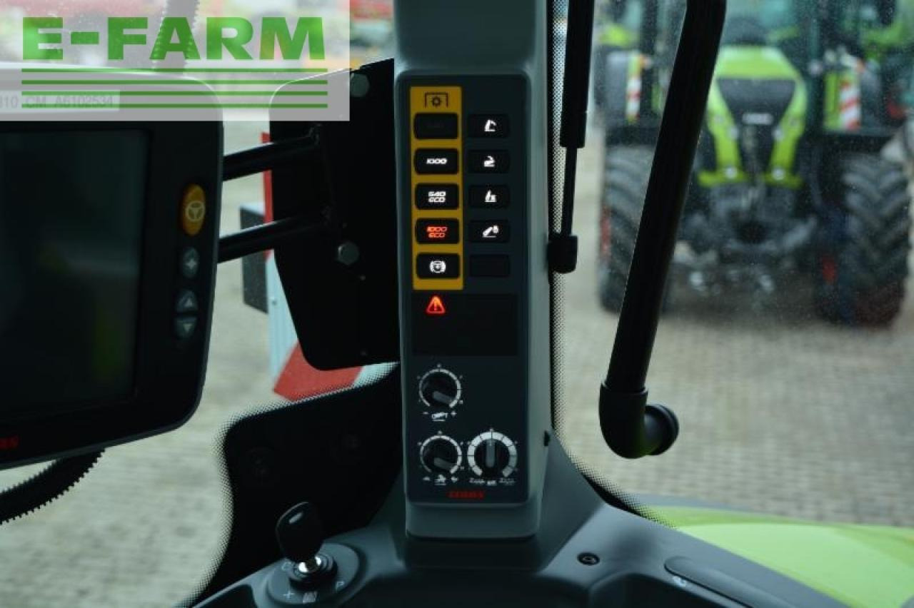 Farm tractor CLAAS axion 810: picture 14
