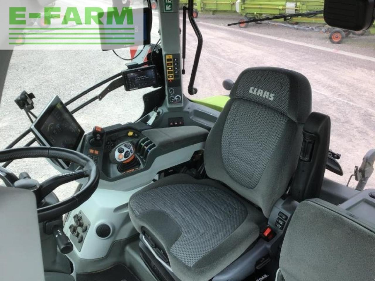 Farm tractor CLAAS axion 960 terra trac: picture 9