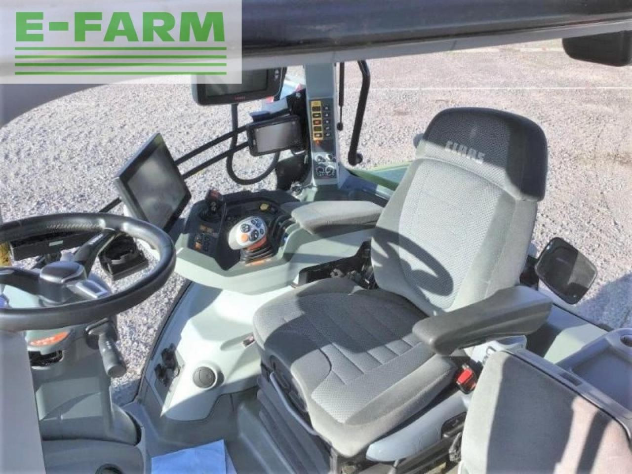 Farm tractor CLAAS axion 960 terra trac: picture 8