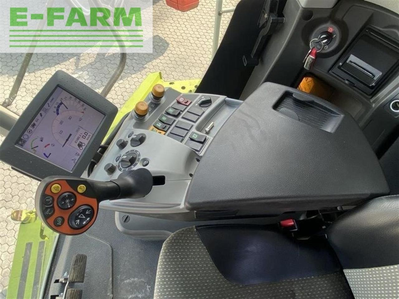 Combine harvester CLAAS lexion 750 v930+tw: picture 15