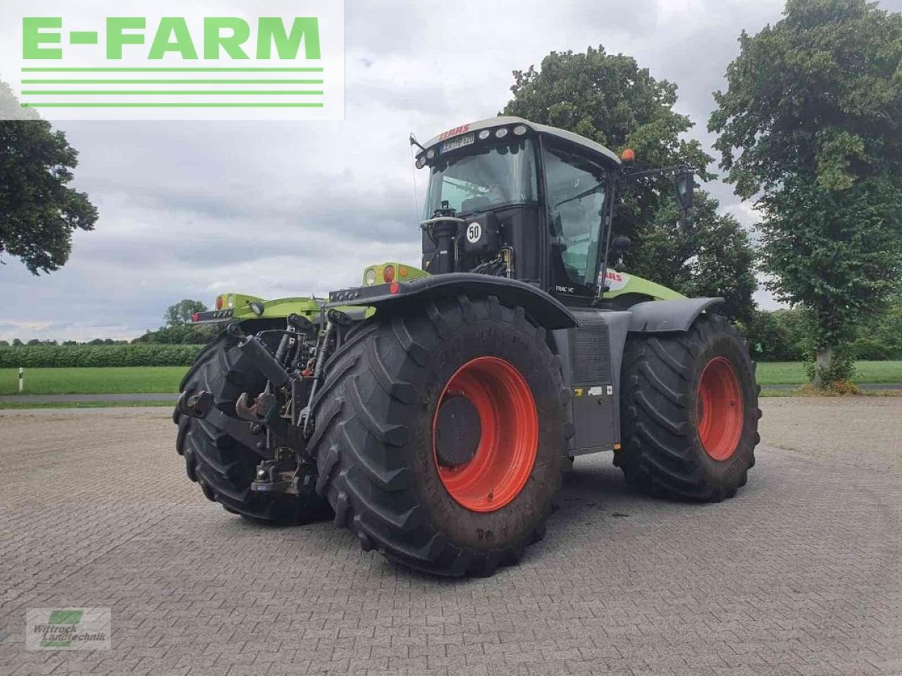 Farm tractor CLAAS xerion 4000 vc: picture 3