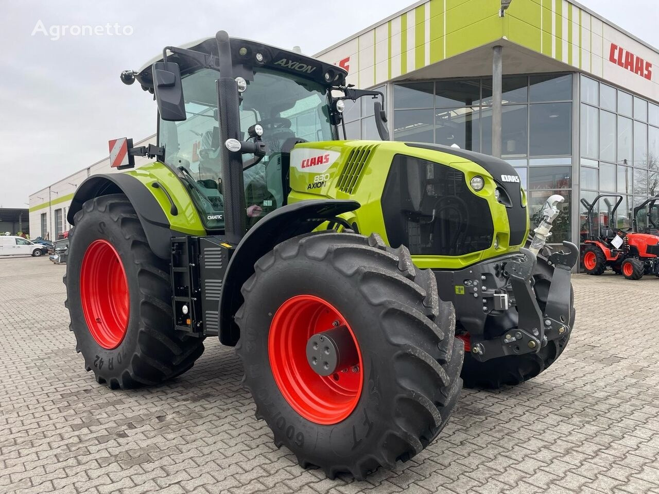 New Farm tractor Claas AXION 830 CMTIC: picture 4