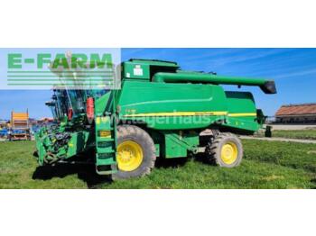 John Deere 670 - combine harvester