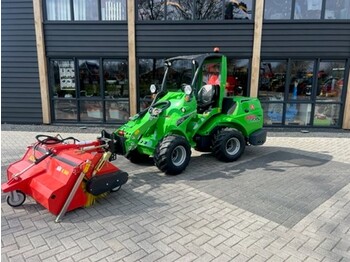  AVANT 735 TDL - Compact loader