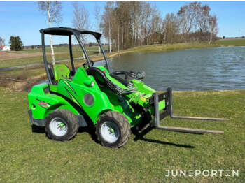  Kompaktlastare Avant 420 - Compact loader