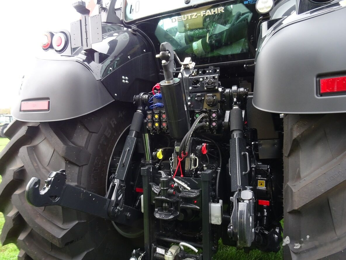 New Farm tractor Deutz-Fahr 9340 TTV Agrotron: picture 13