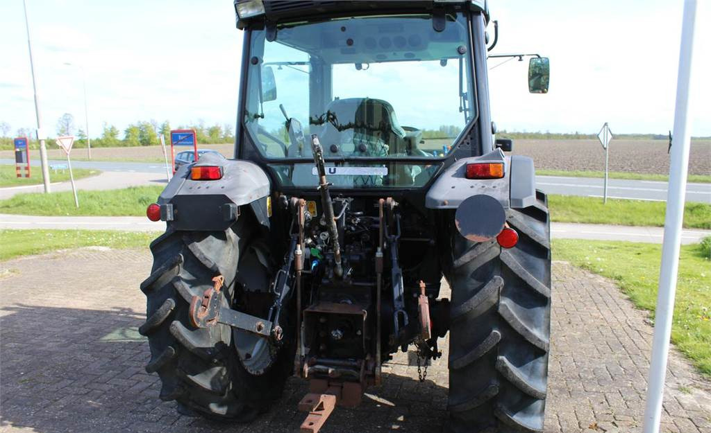 Farm tractor Deutz-Fahr Agroplus 410: picture 3