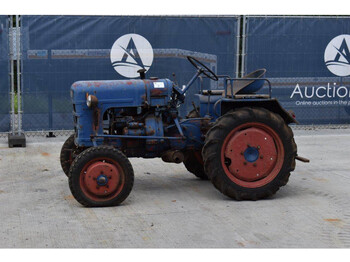 Fahr D90 - Farm tractor