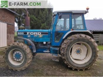 Ford 8210 - Farm tractor