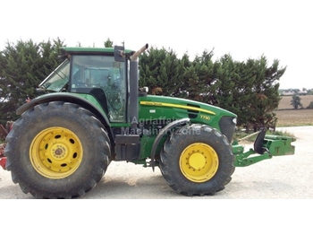 John Deere 7730 - Farm tractor