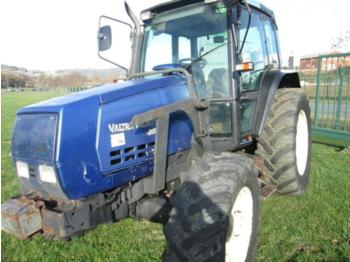 Valmet 6200 - Farm tractor