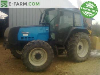 Valtra 6200 - Farm tractor