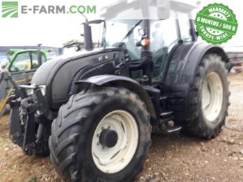 Valtra N142D - Farm tractor