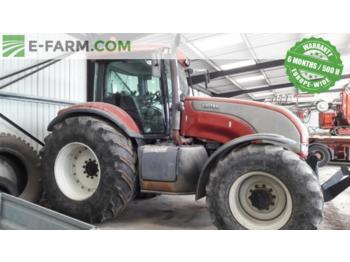 Valtra S260 - Farm tractor