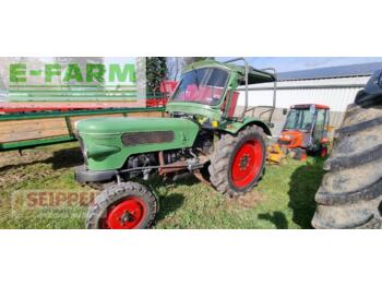 Farm tractor Fendt farmer 2: picture 1