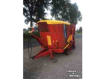 Peecon Biga 7500 - Forage mixer wagon