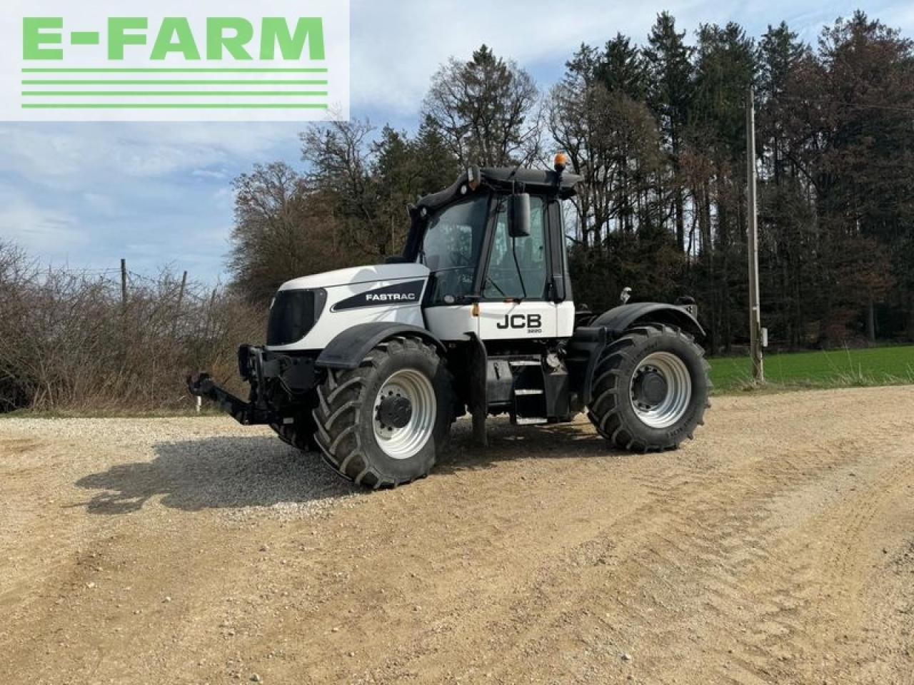 Farm tractor JCB fastrac 3220 plus: picture 9