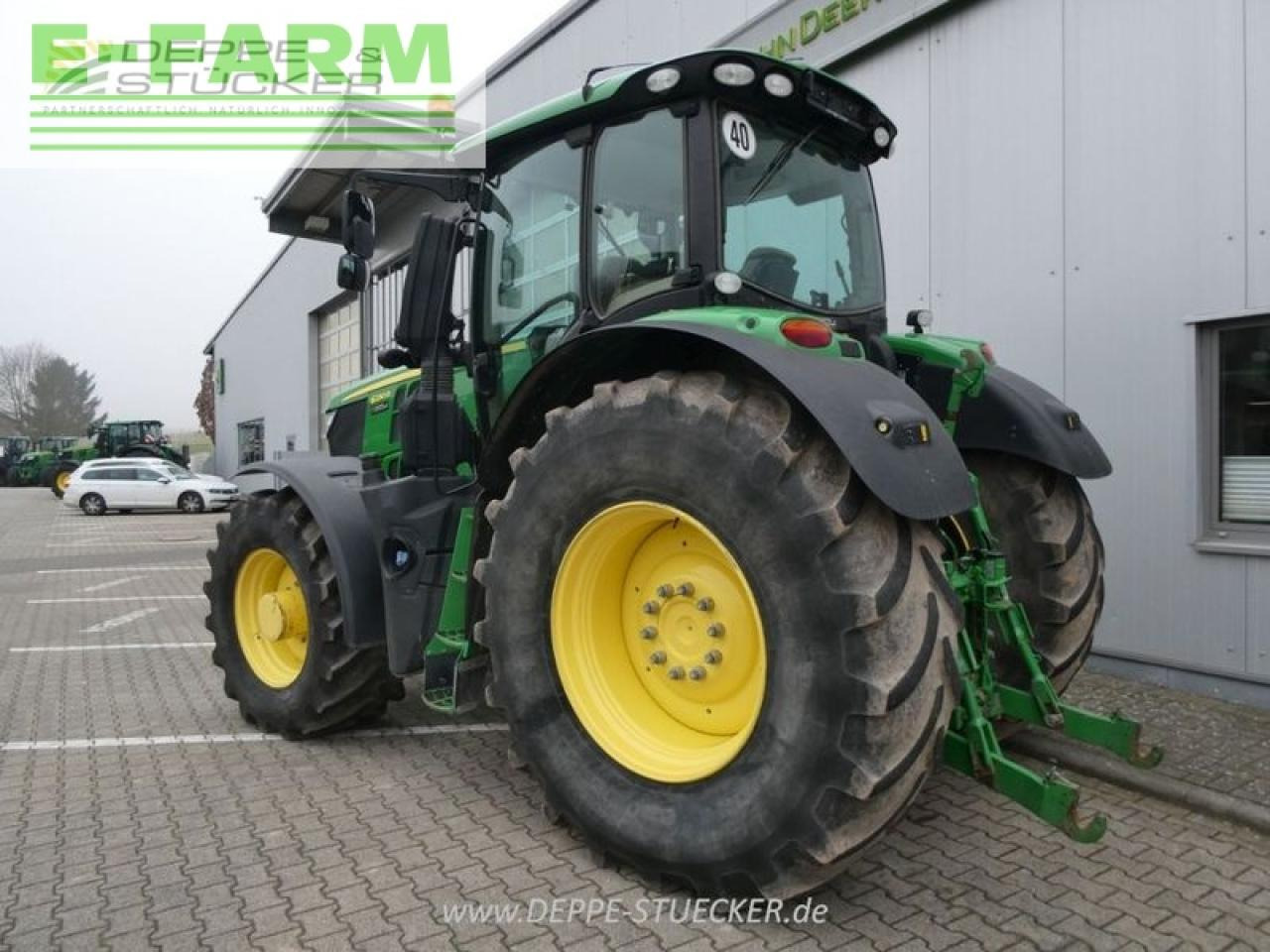 Farm tractor John Deere 6230r: picture 8