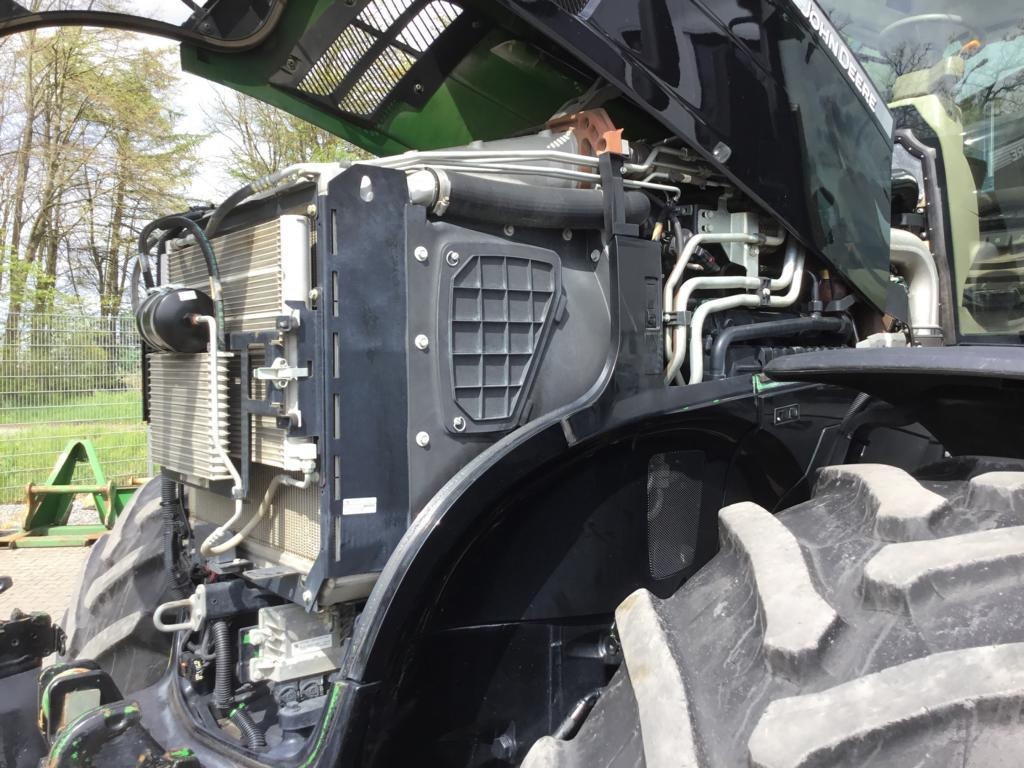 Farm tractor John Deere 7310R - 06E0RW (MY16): picture 4