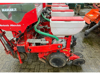 Precision sowing machine Mascar M4 maiszaaimachine: picture 3