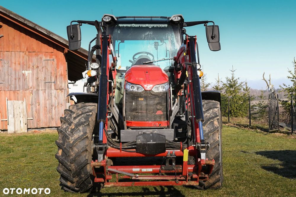 Farm tractor Massey Ferguson 5709M: picture 3