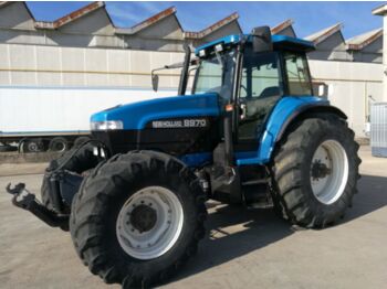 Farm tractor New Holland 8970: picture 1