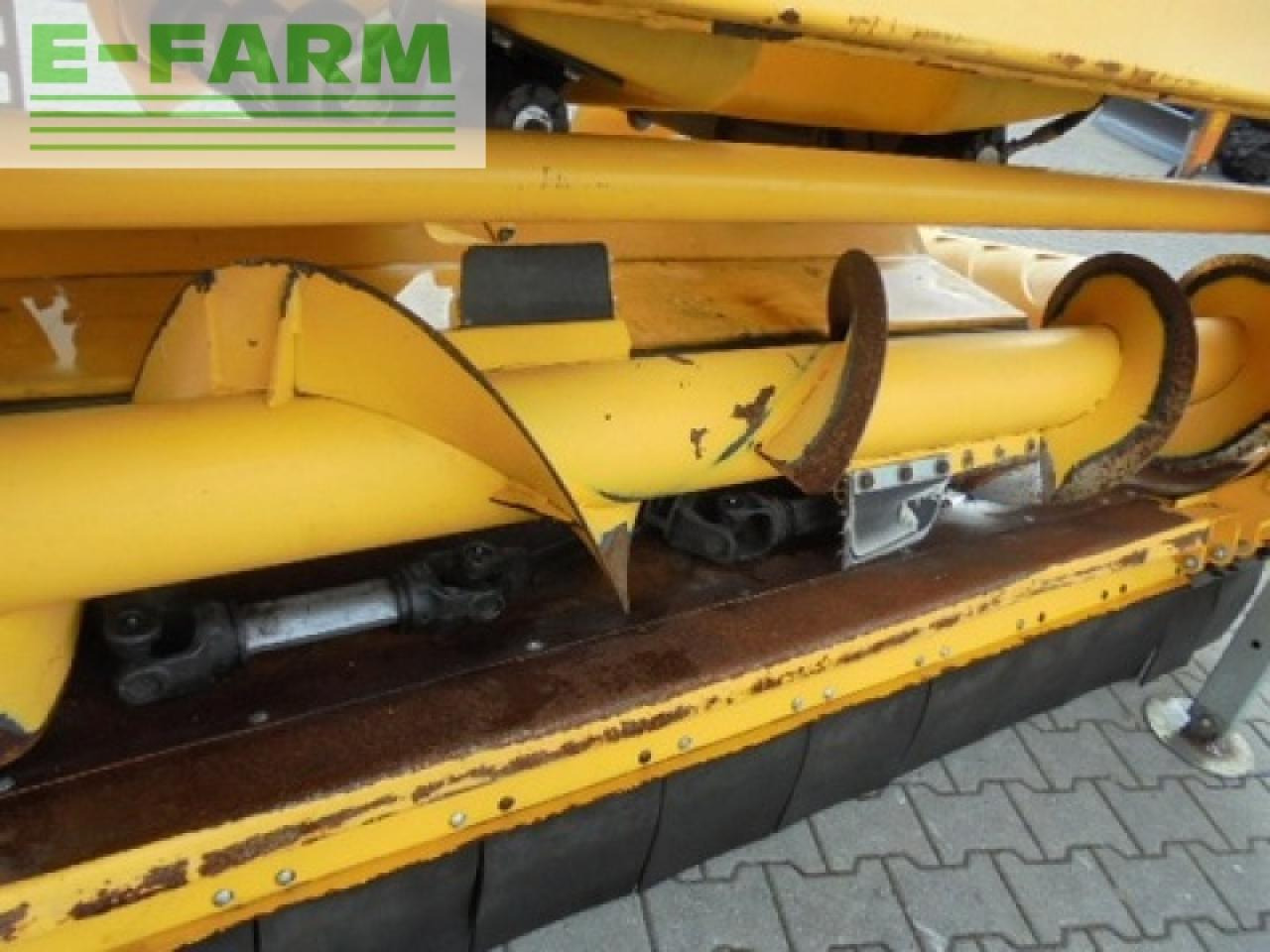 Forage harvester attachment New Holland 980 cf 8r 75: picture 8