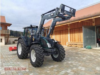 Farm tractor Valtra N123 HiTech5: picture 1
