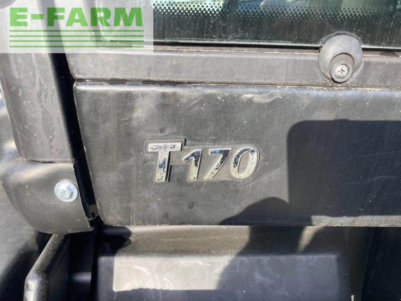 Farm tractor Valtra t170: picture 8