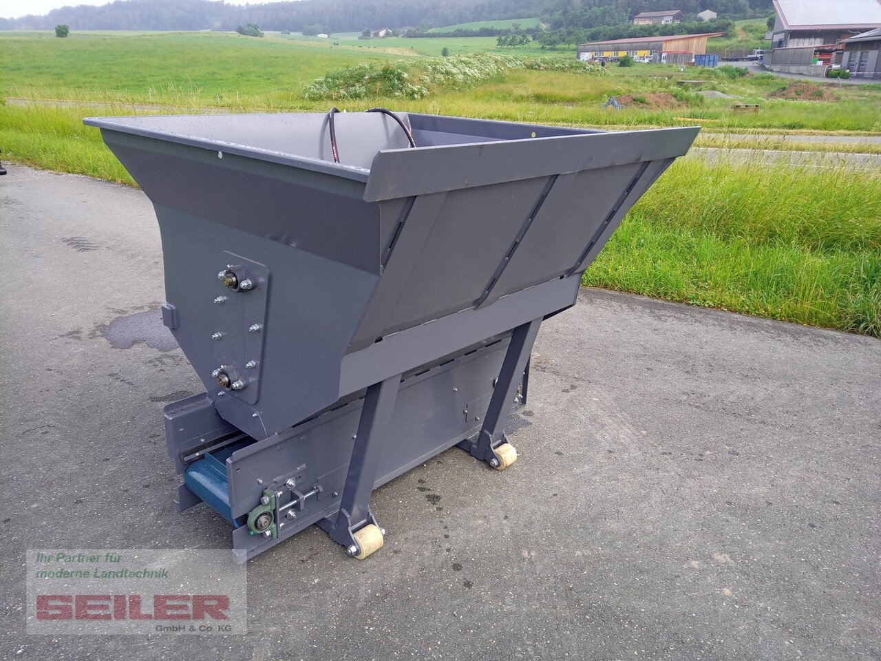 New Sand/ Salt spreader for Municipal/ Special vehicle FK-Machinery BBMI 155 Einstreugerät: picture 5