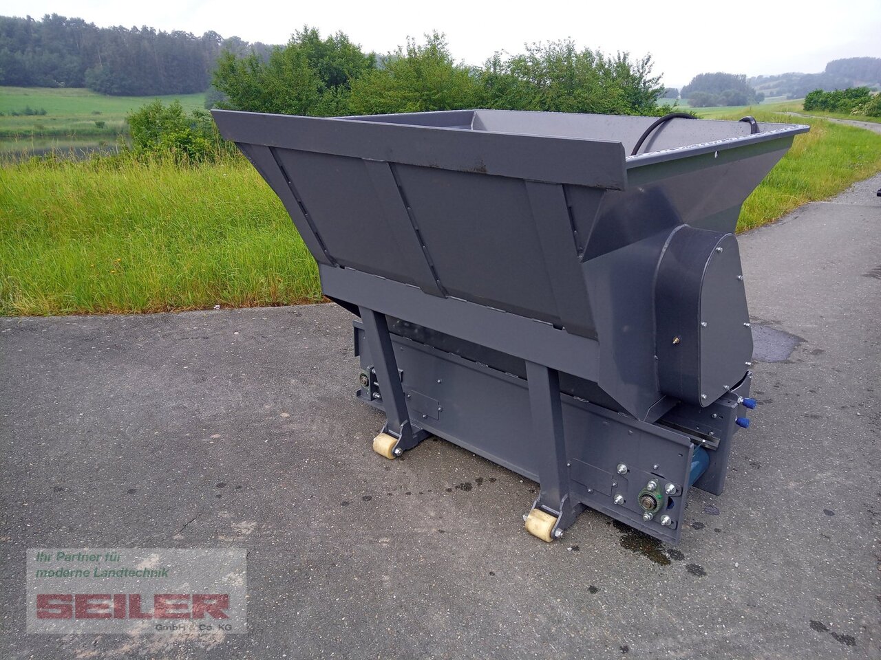 New Sand/ Salt spreader for Municipal/ Special vehicle FK-Machinery BBMI 155 Einstreugerät: picture 4