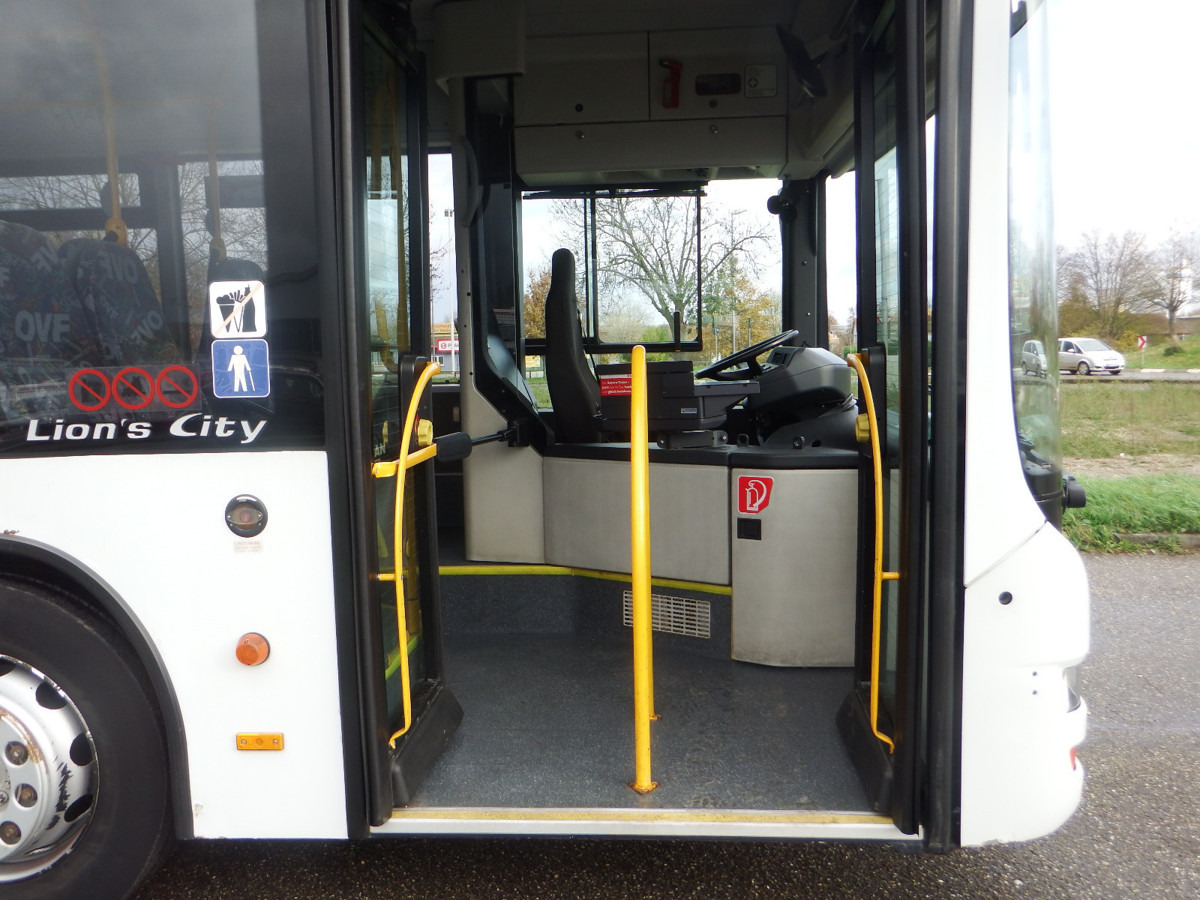 Suburban bus MAN A25 - KLIMA - Standheizung - EURO4: picture 10