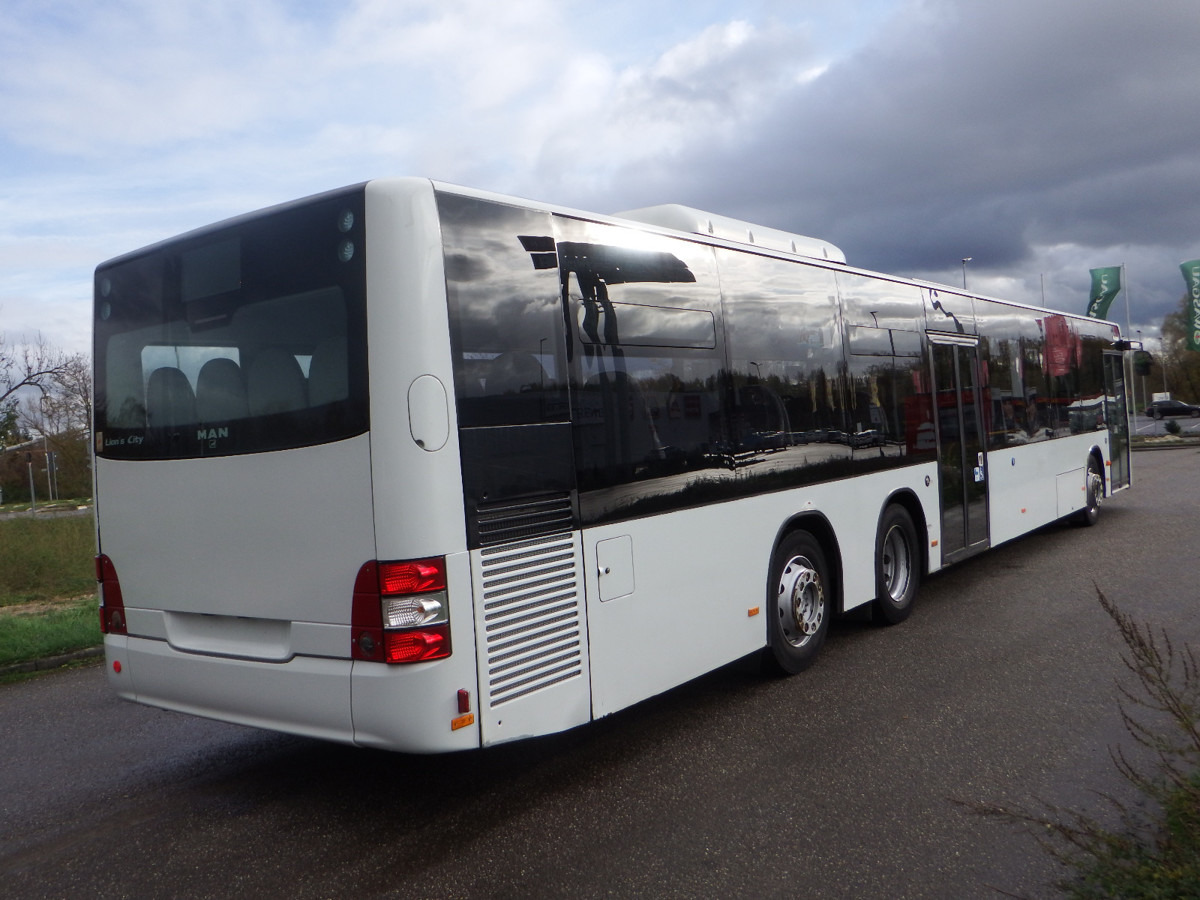 Suburban bus MAN A25 - KLIMA - Standheizung - EURO4: picture 4