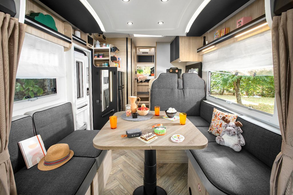 New Semi-integrated motorhome Chausson 724 ETAPE - LINE / -2024-/ IDEAL FÜR DIE FAMILIE: picture 6