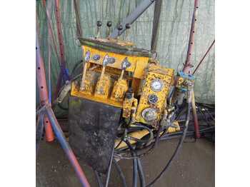 Tunneling equipment AtlasCopco BUT 6 EH drill boom: picture 2