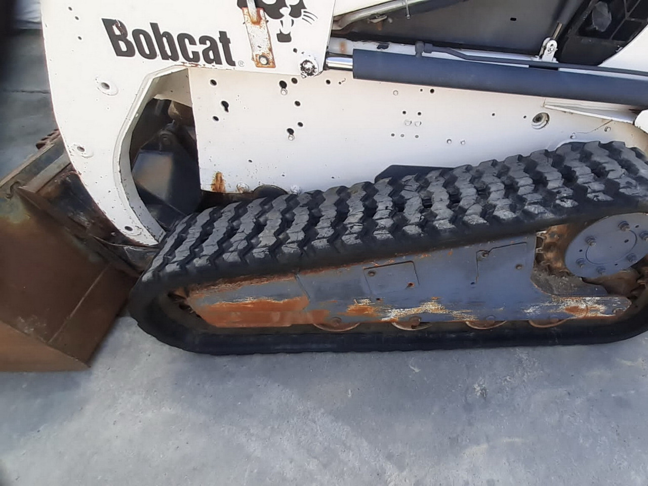 Compact track loader BOBCAT 864H: picture 3