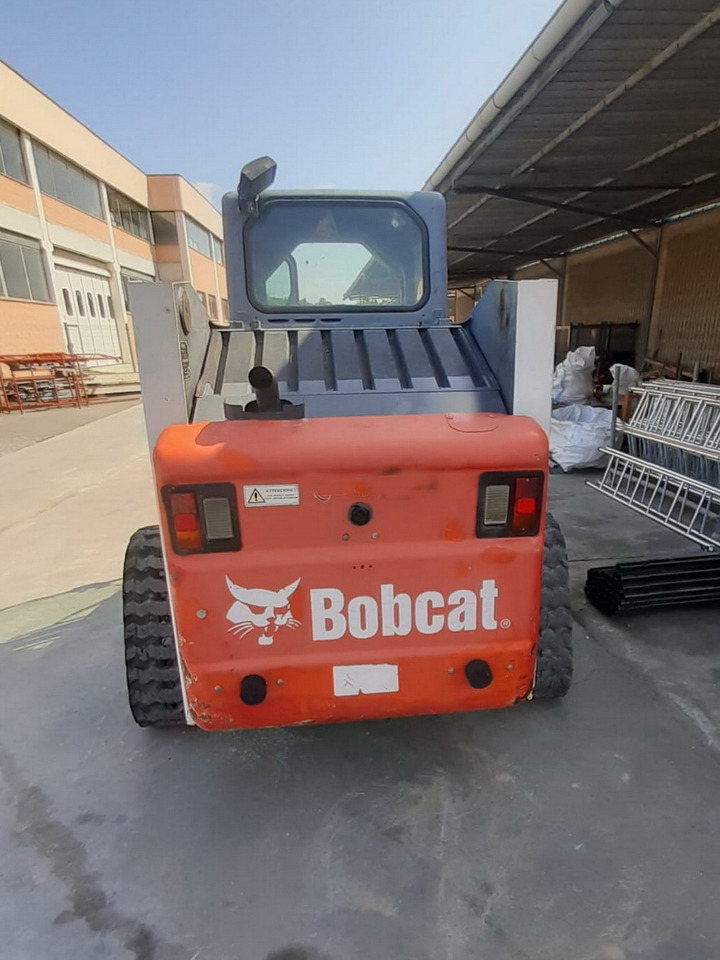 Compact track loader BOBCAT 864H: picture 7