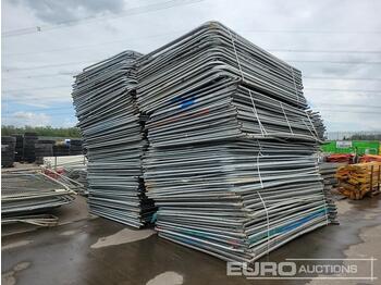 Construction equipment Bundle of Heras Fencing (8 of): picture 1