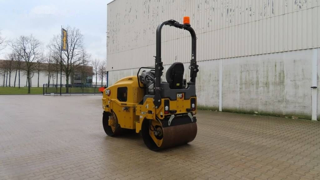 New Road roller CAT CB2.5 GC: picture 4