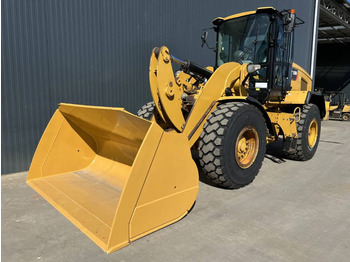 Wheel loader Cat 938M - New Tyres: picture 1