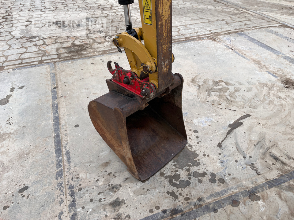 Mini excavator Caterpillar 301.8-05A: picture 5