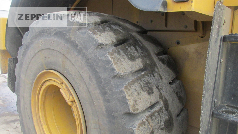 Wheel loader Caterpillar 972MXE: picture 10