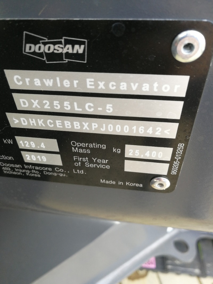 Crawler excavator Develon-Doosan DX255LC-5: picture 2