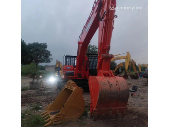 Crawler excavator Doosan DX225: picture 4