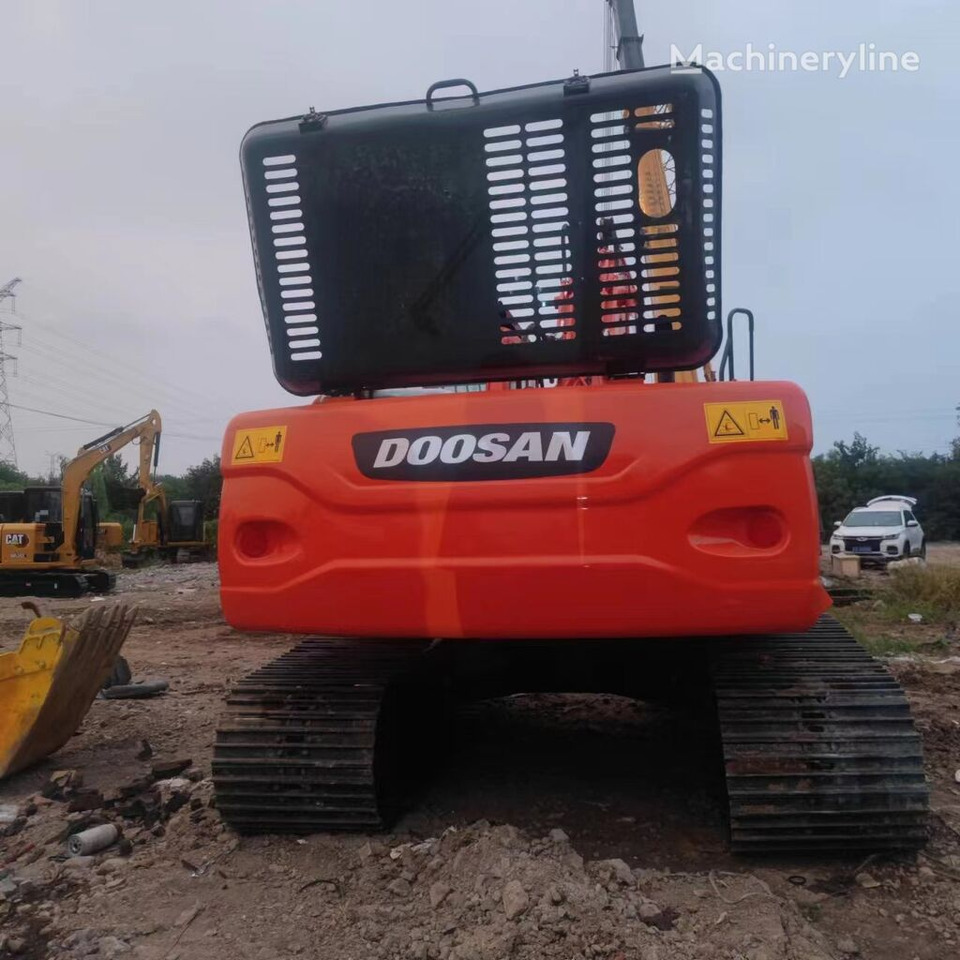 Crawler excavator Doosan DX225: picture 9