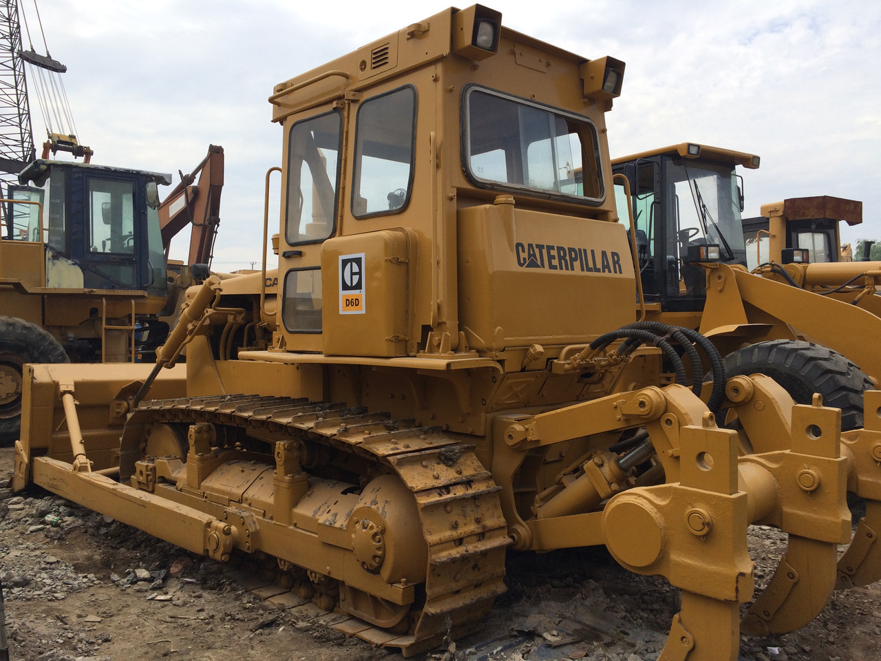 New Bulldozer Famous brand CATERPILLAR used D6D in  good condition for sale: picture 3