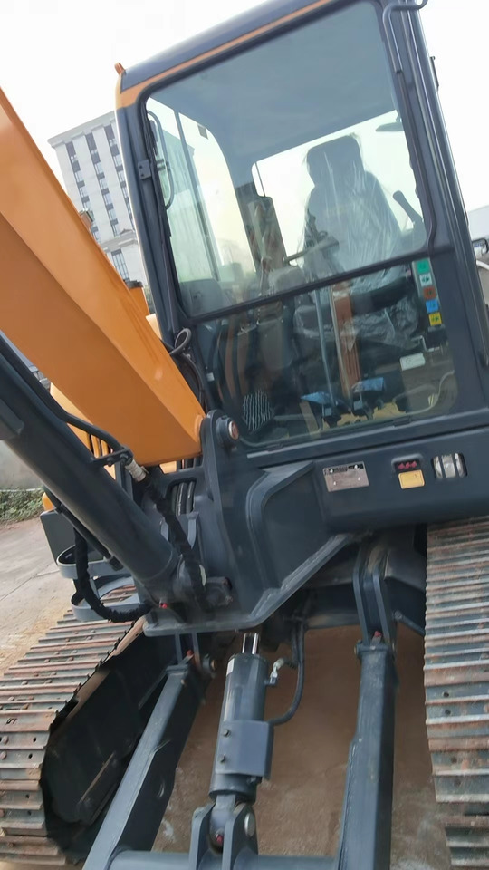 New Mini excavator HYUNDAI HX60: picture 4