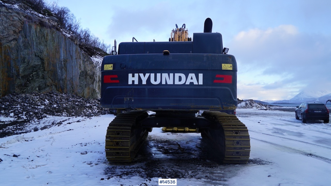 Excavator Hyundai HX520L: picture 4